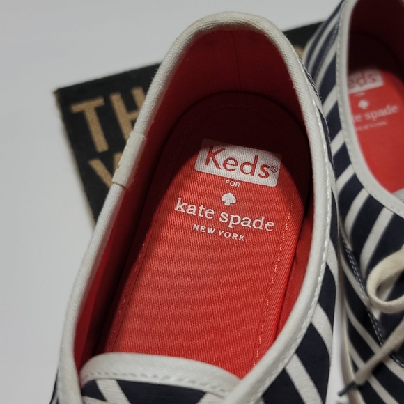 KATE SPADE KEDS CANVAS SNEAKER PREPPY COASTAL STRIPES BLUE CREAM TENNIS SHOES 7 - Picture 8 of 16